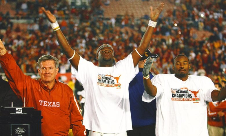 Vince Young, Ricky Williams destaca el equipo de Texas de todos los tiempos de Joel Klatt Vince Young, Ricky Williams destaca el equipo de Texas de todos los tiempos de Joel Klatt