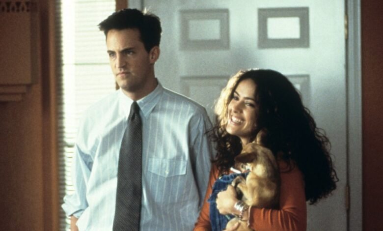 Salma Hayek Matthew Perry recuerda ‘Flower Rush en la escena: “Piensa en ti hoy” Salma Hayek Matthew Perry recuerda ‘Flower Rush en la escena: “Piensa en ti hoy”