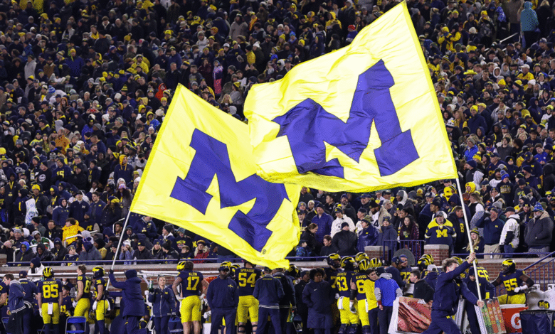 El castigo de Michigan muestra que los castigos de la NCAA cambian con el tiempo: hacer que la billetera sea vacía como la principal disuasión El castigo de Michigan muestra que los castigos de la NCAA cambian con el tiempo: hacer que la billetera sea vacía como la principal disuasión