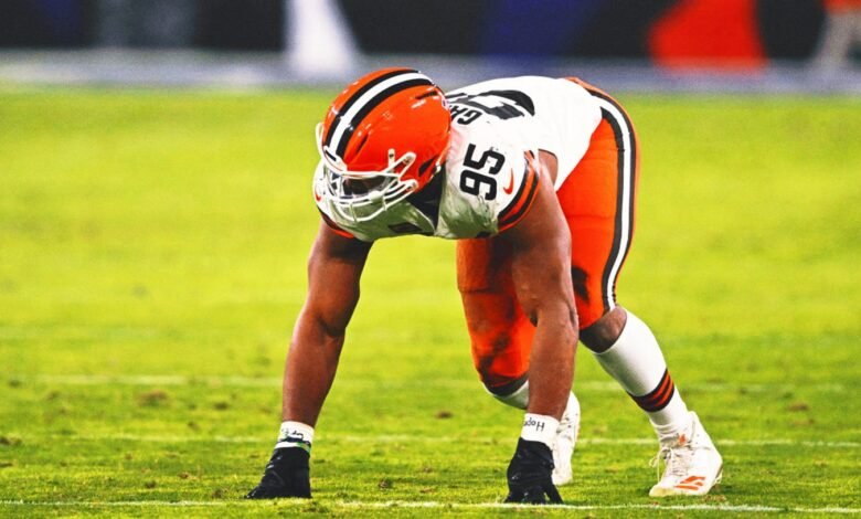 2025 Mejor Pase de la NFL: Myles Garrett, TJ Watt clasificado