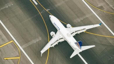 Las aerolíneas han estado recopilando todo, desde asientos asignados hasta bolsas de mano. Los clientes finalmente están retrocediendo