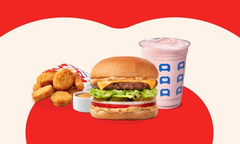Molly Baz ayudó a convertir este ex McDonald’s en Portland en un paraíso vegano de comida rápida Molly Baz ayudó a convertir este ex McDonald’s en Portland en un paraíso vegano de comida rápida