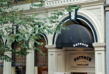 Fatface Stores Closing 2025: Todas las ubicaciones de Estados Unidos y Canadá en la lista condenada a medida que el minorista se pone solo en línea en América del Norte