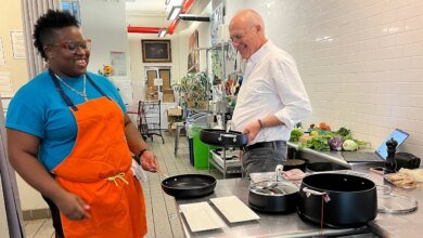 El nuevo restaurante de Mark Bittman no planea ganar dinero.