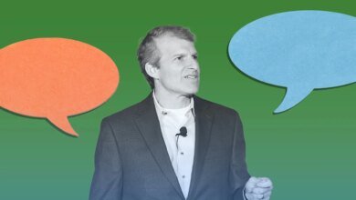 Las personas que son buenas en las conversaciones tienden a hacer estas 3 cosas según los expertos de Stanford.