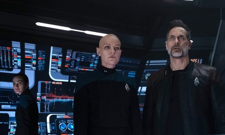 Dos años después, se reveló recientemente el plan original para la serie Star Trek Sequel. Dos años después, se reveló recientemente el plan original para la serie Star Trek Sequel.