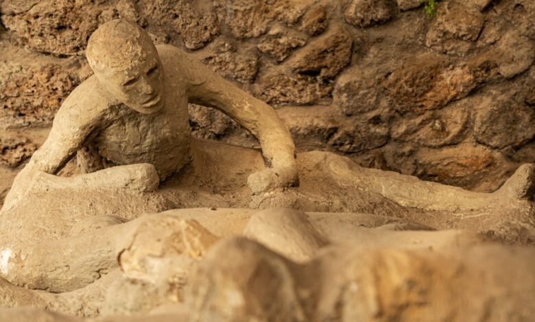 Pompeya Bombshell revela que los romanos regresaron a la ciudad en ruinas después de que fue destruida como una evidencia impresionante de la vida encontrada Pompeya Bombshell revela que los romanos regresaron a la ciudad en ruinas después de que fue destruida como una evidencia impresionante de la vida encontrada