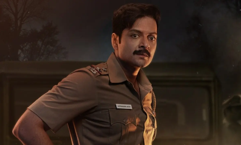 Mantenga el primer cartel fuera: Ali Fazal se ve intenso como oficial de policía
