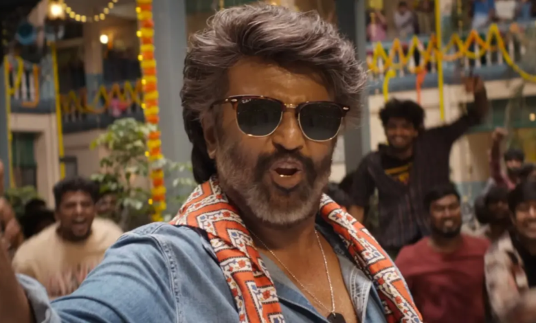 Rajinikanth dio ‘paquetes’ a 350 miembros en Tailandia para comprar regalos para niños
