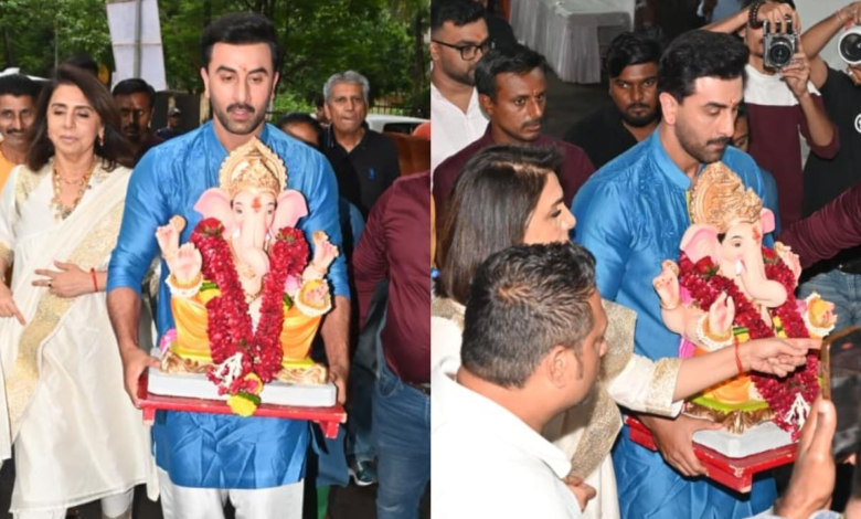 Ganesh Bischuchon: Ranbir Kapoor muestra a Dapper en azul en azul, le ofrece a Bappa mientras Adiu ofrece Ganesh Bischuchon: Ranbir Kapoor muestra a Dapper en azul en azul, le ofrece a Bappa mientras Adiu ofrece