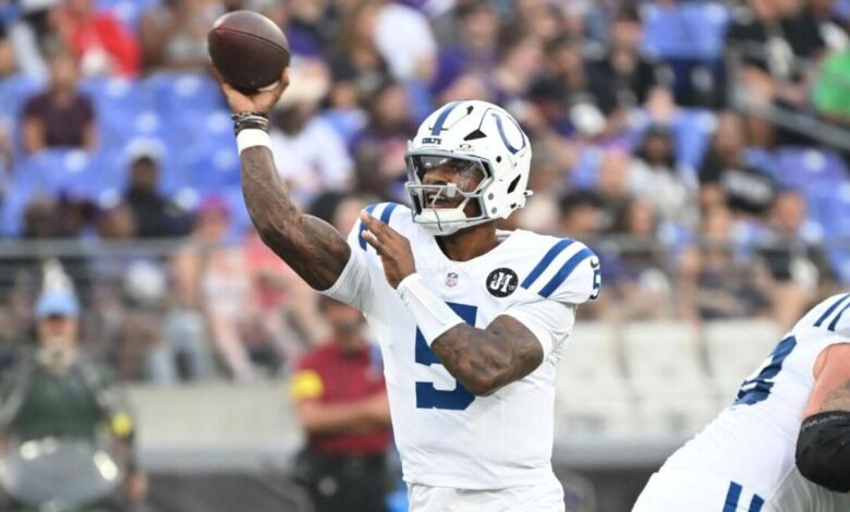 El mediocampista Colts Anthony Richardson deja el juego de Preserg con una lesión en el dedo