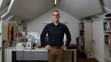 El director de Citizen Lab advierte a la industria cibernética sobre ascendencia autoritaria estadounidense