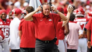 Eche un vistazo: Arkansas hizo una patada junto a accidentalmente después de perforar a un jugador en la unidad de regreso de Alabama A&M