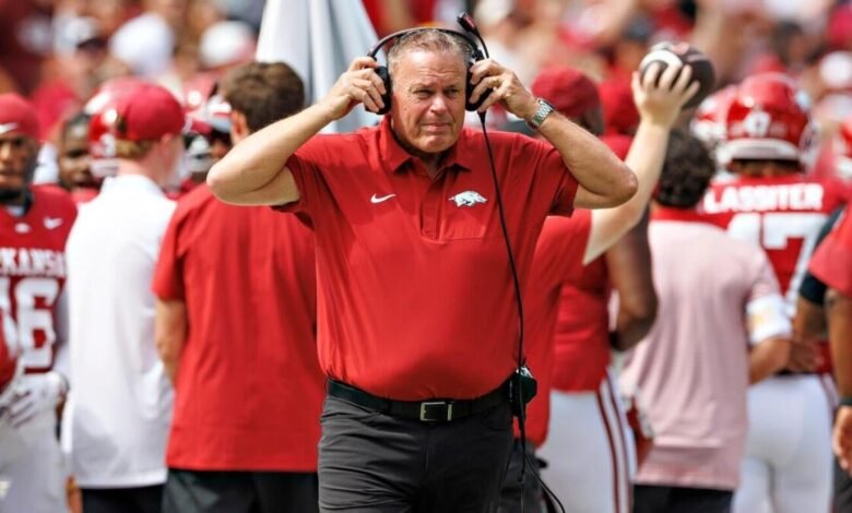 Eche un vistazo: Arkansas hizo una patada junto a accidentalmente después de perforar a un jugador en la unidad de regreso de Alabama A&M Eche un vistazo: Arkansas hizo una patada junto a accidentalmente después de perforar a un jugador en la unidad de regreso de Alabama A&M