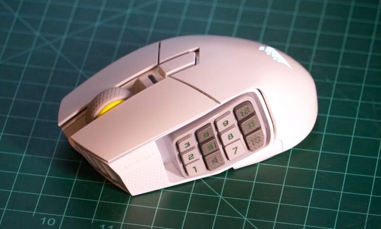 Corsair Scimitar Elite Se Gaming Mouse Review: una revisión simple, pero sigue siendo genial Corsair Scimitar Elite Se Gaming Mouse Review: una revisión simple, pero sigue siendo genial