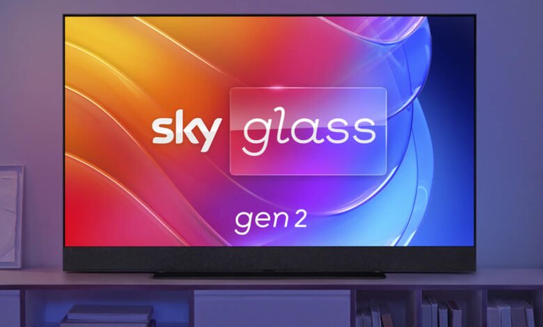 Todos los regalos de Sky que puedes reclamar con un recorrido total por valor de £ 720 al año para los clientes de TV y banda ancha. Todos los regalos de Sky que puedes reclamar con un recorrido total por valor de £ 720 al año para los clientes de TV y banda ancha.