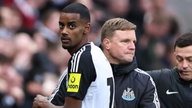Alexander Isak ‘Door Open’ para el regreso de Newcastle, dice Eddie Howe, pero los fanáticos muestran ira al Striker en Villa Stalemate | Noticias de fútbol