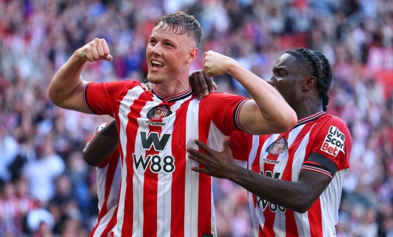Sunderland 3 – 0 West Ham Sunderland 3 – 0 West Ham