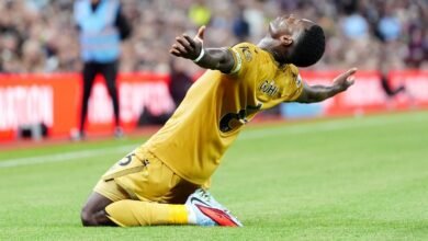 Aston Villa 0 – 3 C Palacio