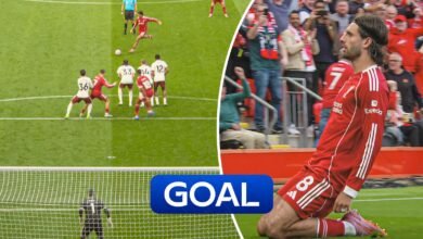 ¡Szoboszlai sorprendió a Anfield con una sensacional tiro libre!