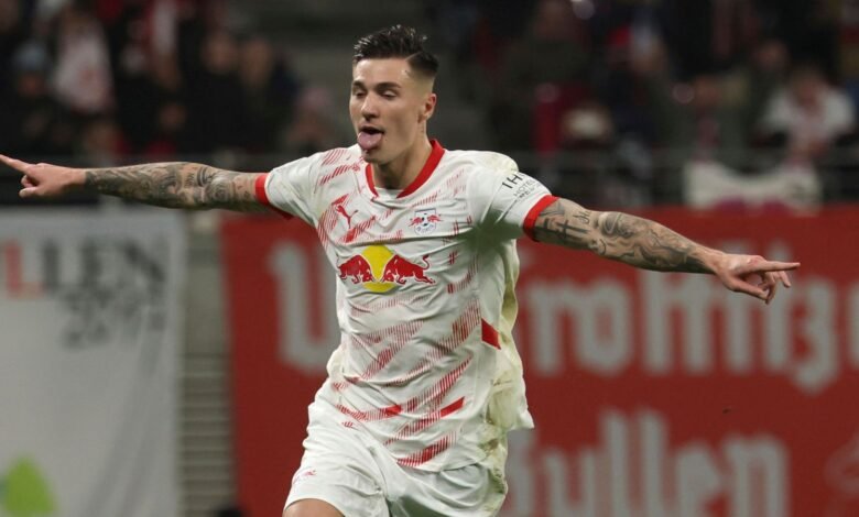 Benjamin Sesko Transfer News: Manchester United se unió a Newcastle en negociaciones con RB Leipzig.