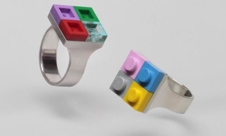 Personaliza las joyas de plata esterlina del estudio Googo con ladrillos LEGO – Colosal