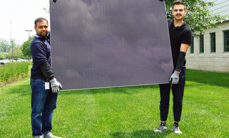 La demostración de sunhidrógeno acelera la producción de hidrógeno con módulos solares a hidrógeno 1.92 metros cuadrados de combustible de hidrógeno.