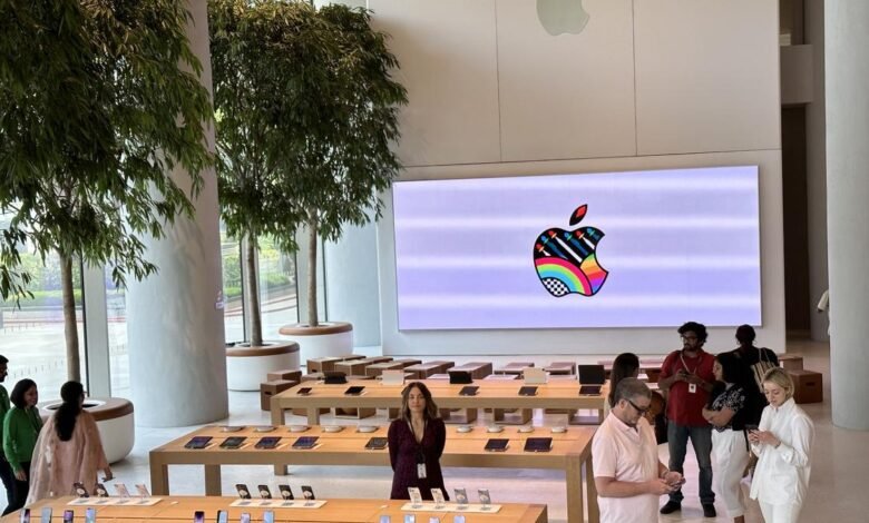 La expansión minorista de Apple en India se produce en medio de tensos lazos comerciales entre Nueva Delhi y Washington La expansión minorista de Apple en India se produce en medio de tensos lazos comerciales entre Nueva Delhi y Washington
