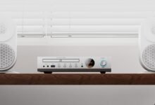 ¿Ya volví a Hi-Fi gracias al vinilo? Este reproductor de CD y combo de transmisor Bluetooth es la próxima actualización perfecta, especialmente si te gustan
