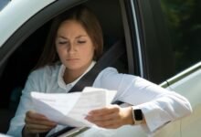 Advertencia urgente a los conductores británicos sobre estacionamiento alerta de texto fino