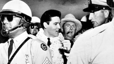 El coronel Tom Parker es el autor de ‘Coronel y Rey’ en su libro