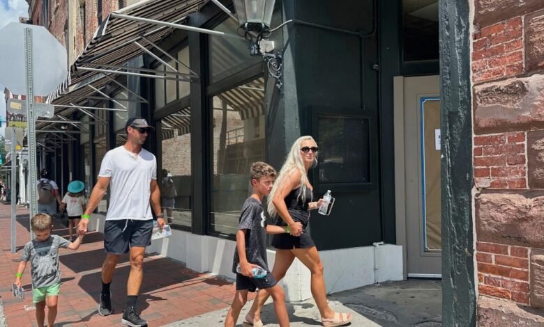 Paula Deen de repente lo cierra del restaurante de dama e hijos