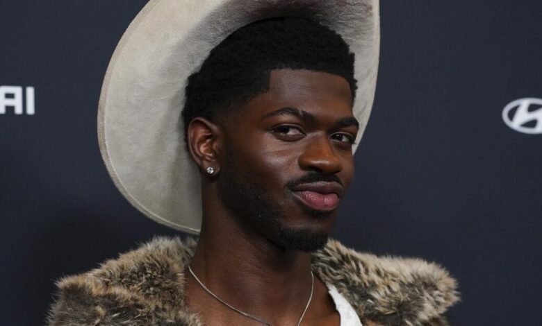 Lil nas x hospitalizado por una sobredosis potencial, arrestado Lil nas x hospitalizado por una sobredosis potencial, arrestado