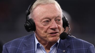 Jerry Jones: El representante de Micah Parsons nos dijo que “pegaramos en nuestro trasero”