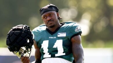 AJ Brown fuera de la práctica con lesiones en los isquiotibiales