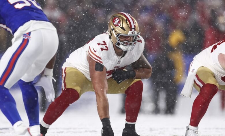 Regla 49ers RG Dominick Puni con lesión en la rodilla