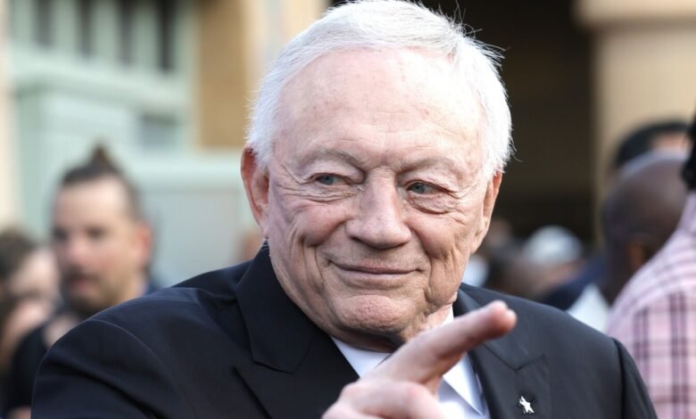 Jerry Jones continúa creyendo que toda la publicidad es una buena publicidad