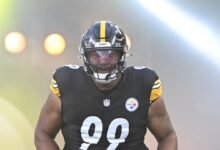 Steelers DL Derrick Harmon, quien resultó herido en la rodilla.