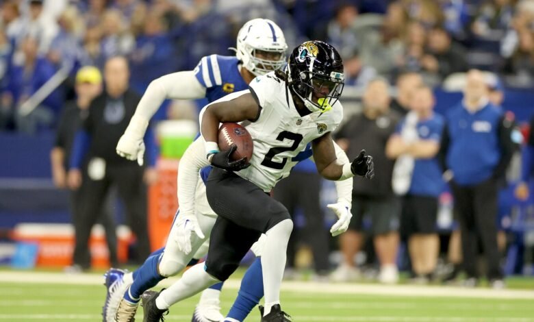 Crows firmó un contrato con Johnson Crows firmó un contrato con Johnson