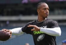 Eagles abandonó el QB Dorian Thompson-Robinson