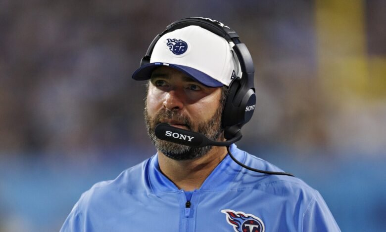 Al entrenador de los titanes a Brian Callahan le gusta tener dibs en cada jugador exento Al entrenador de los titanes a Brian Callahan le gusta tener dibs en cada jugador exento