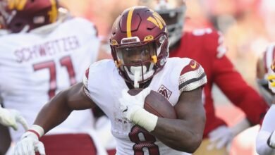 Anuncio comercial de 49ers para RB Brian Robinson