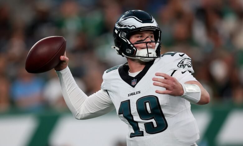 Informe: las águilas renuncian a QB Kyle McCord de sexta ronda Informe: las águilas renuncian a QB Kyle McCord de sexta ronda