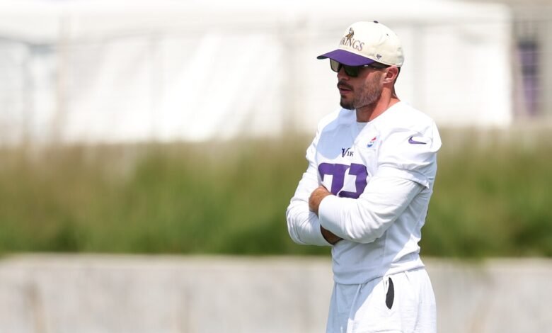 Harrison Smith manejó problemas de salud, se evaluará semanalmente Harrison Smith manejó problemas de salud, se evaluará semanalmente