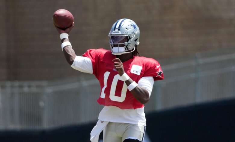 La mano derecha de Joe Milton está bien después de golpearla en un casco La mano derecha de Joe Milton está bien después de golpearla en un casco