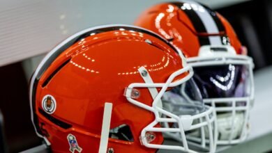 Browns afirmó que el OT Kilian Zierer cerró la exención.