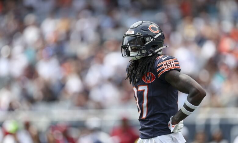DB Tre Flowers, RB Royce Freeman Entre 11 Bears Cuts