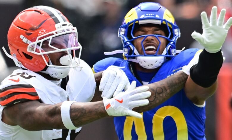 Rams lanzó LB Tony Fields, abandonó otros 10 Rams lanzó LB Tony Fields, abandonó otros 10