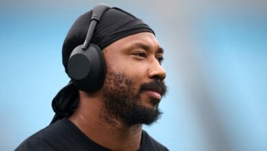 El sábado, Myles Garrett fue citado por conducir 100 en 60 millas / hora