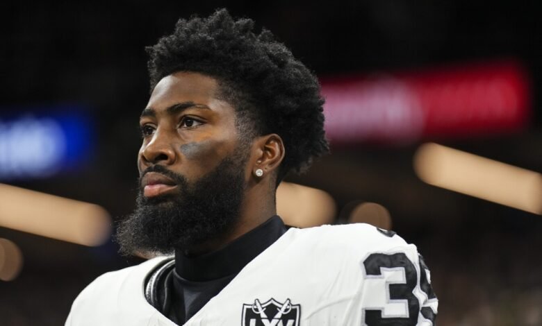 CB Nate Hobbs se somete a una cirugía de rodilla, con la esperanza de volver a lanzar Packers. CB Nate Hobbs se somete a una cirugía de rodilla, con la esperanza de volver a lanzar Packers.